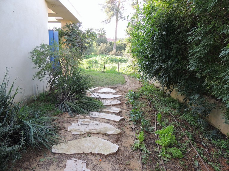 e5a044_0164f18730f842e5a1a698660b92c3e6