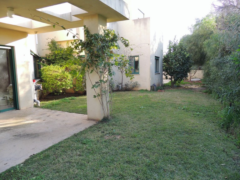 e5a044_0952adb06ec447729e2f51a0a054f288