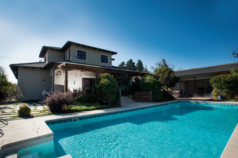 e5a044_4948112a964649baaf0702db13bd81ed