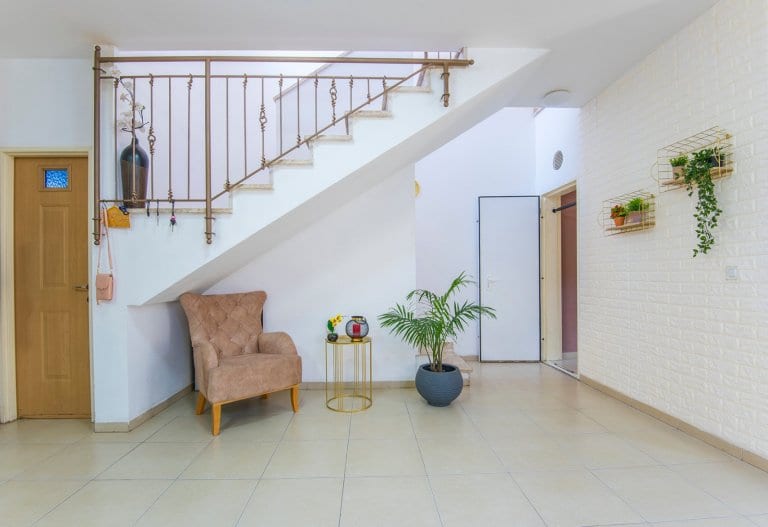 f5d155a8-a9e2-4a40-96d6-8b2b2c1490af