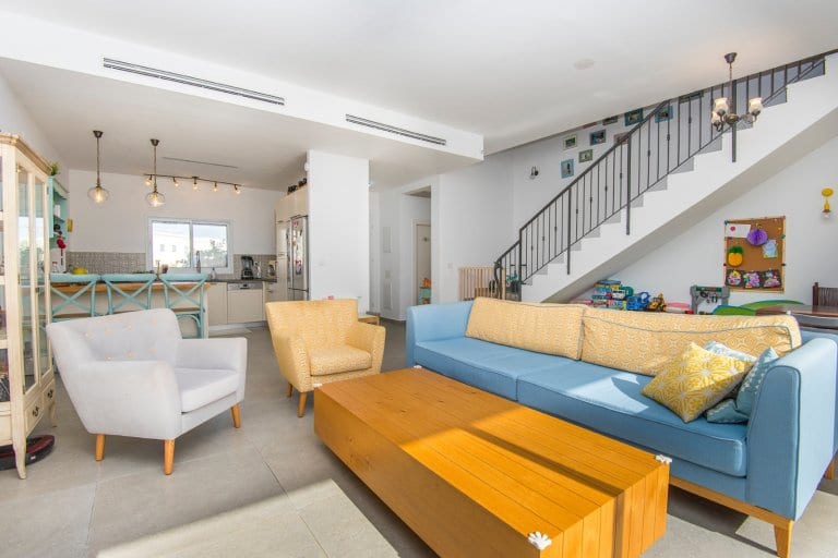 4fd781d3-2d8e-4b05-8f05-2b12f29b979b