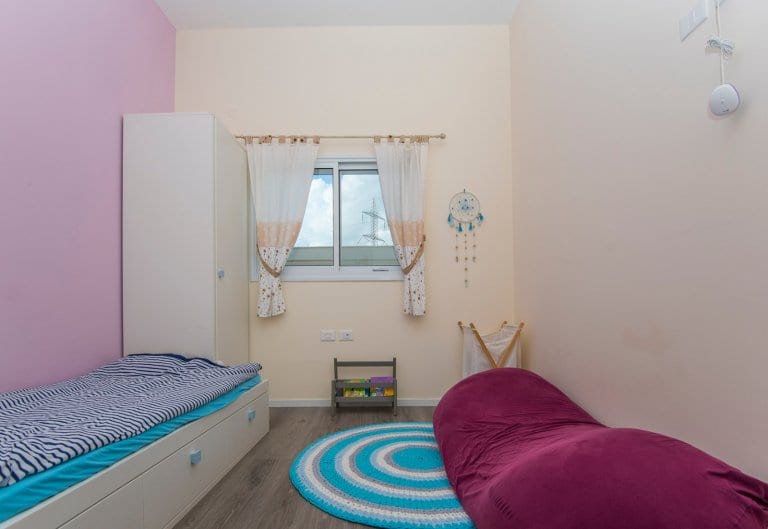 83f10e0c-1416-4c8c-95e5-7ceec713a2f1