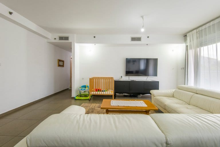 3055f5b5-267a-4a2c-b5c0-758f61b47937