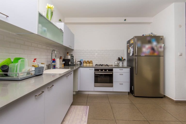 8356cef4-0270-41c7-bb41-f479a3c87afc