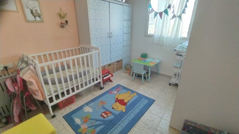 f763a94c-145b-4513-bb73-d19b8ae1ef82