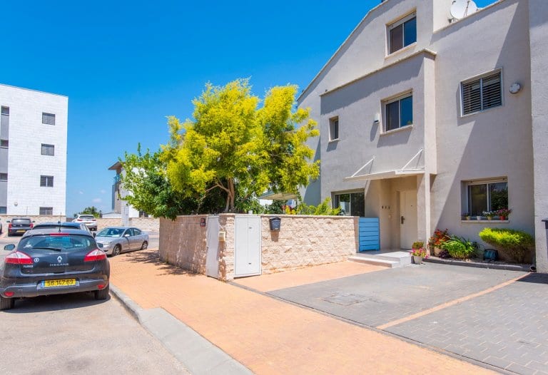 48fce0a5-2dfc-4202-8511-9292b8d13d0b