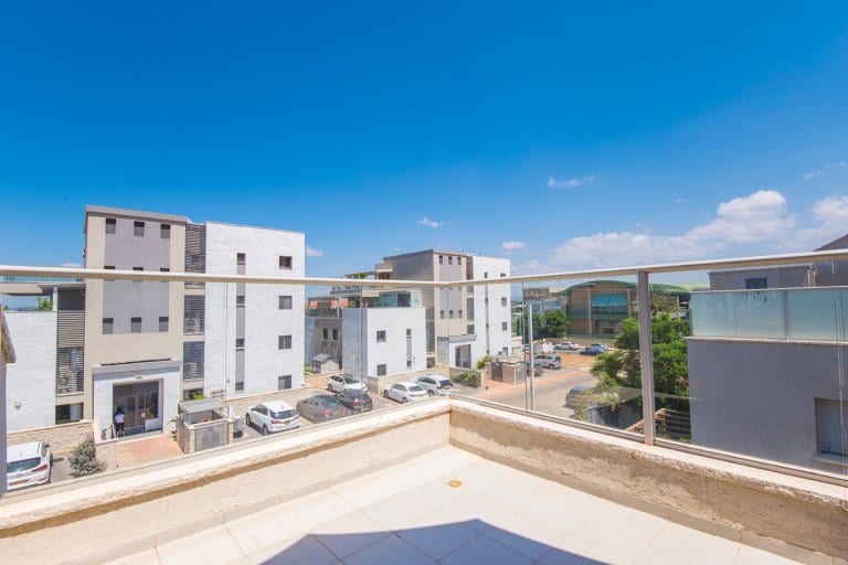 8fa5e261-5a24-4155-a6c4-40dfea9a7376