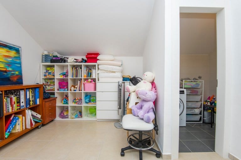 91c1c924-d237-4100-ae34-17f3e1de5b16