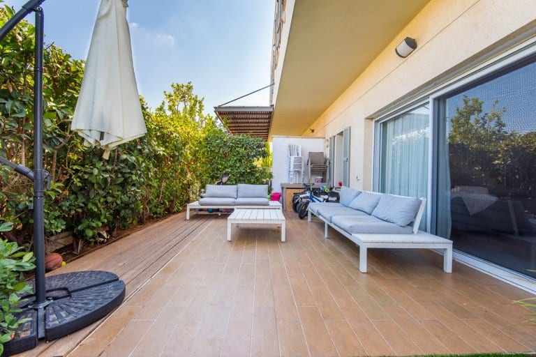 ac437c4c-275e-404d-bb97-0cb7e9eba4de