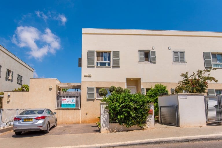 cadfc780-ea92-40d9-bb87-6d7e1425b883