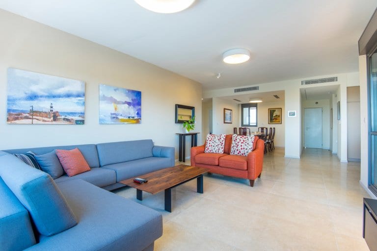 ccd88243-34f9-4d0a-84dd-263e0d8e32b6