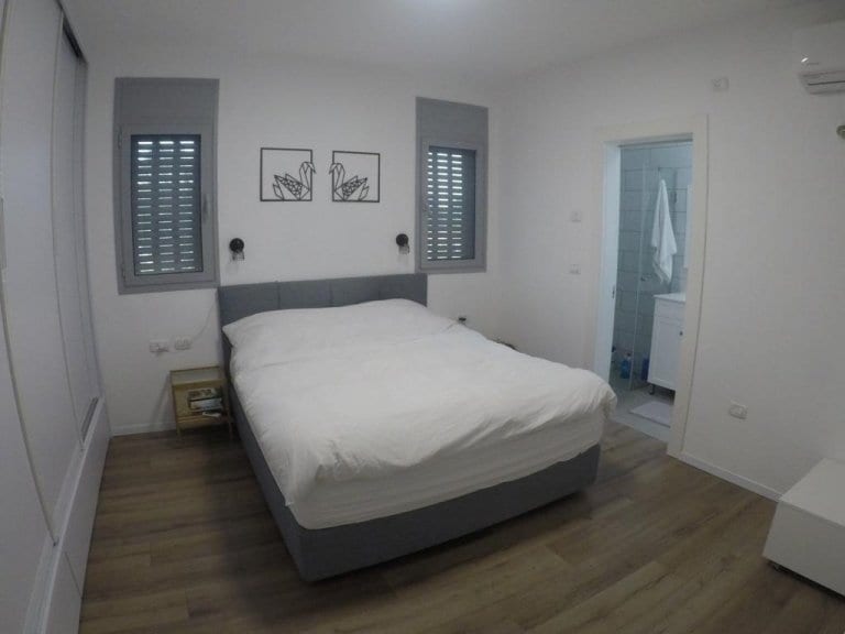 20eef2ea-aaa5-4310-b73b-67a4269d78f1