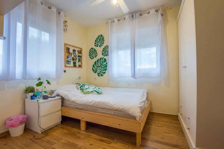 1c737e66-ee15-4d61-b6f3-cb31164fec11