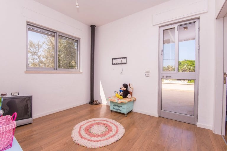 574e2c4a-2bfa-48ed-8dee-1e44e5210fa0