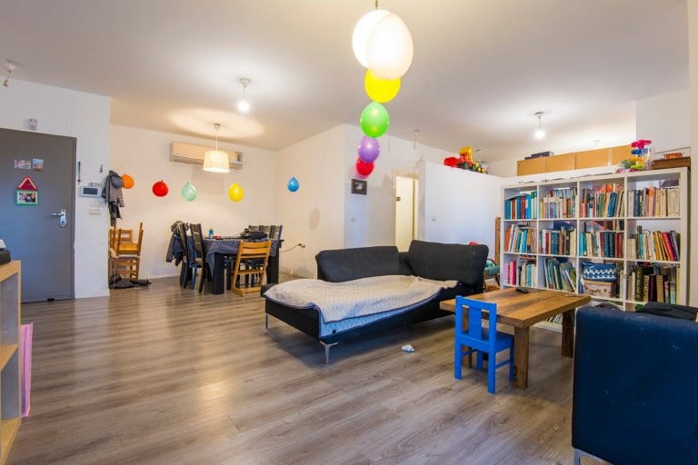 f20ff583-16b0-452b-94b9-de18a0f88d65