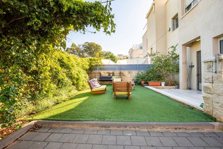 15c862b3-69ad-449d-a940-e818d4aadc3a