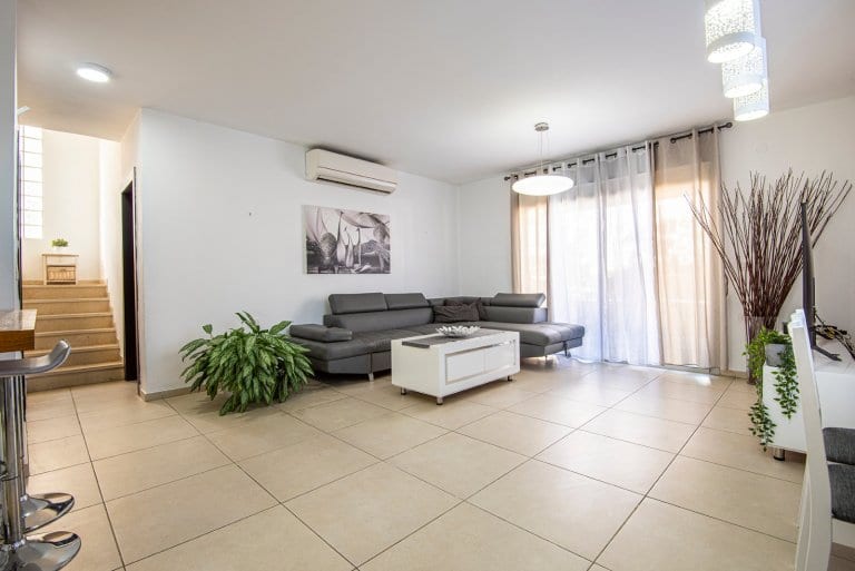 d387624d-5382-4e78-a01b-1adb18b307ff