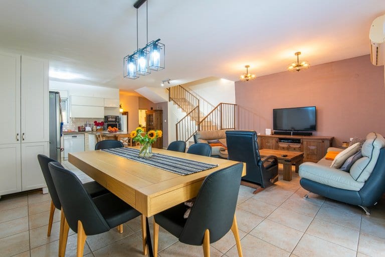 78ed8e00-1552-4a0a-acab-94190f80f767