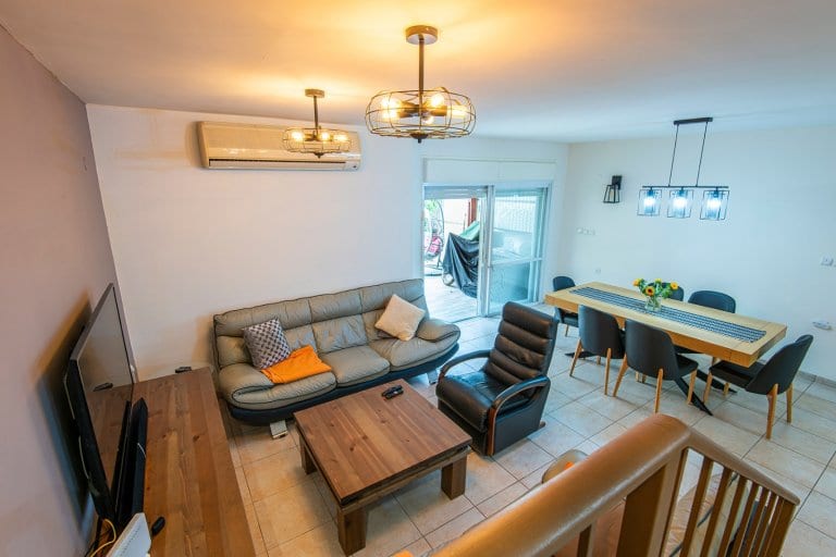 bde2611d-78e0-4d46-8b41-15895ef6f383