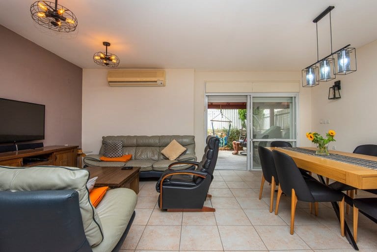 dce77d73-4703-4cc4-b60a-2a98d0e11a7e