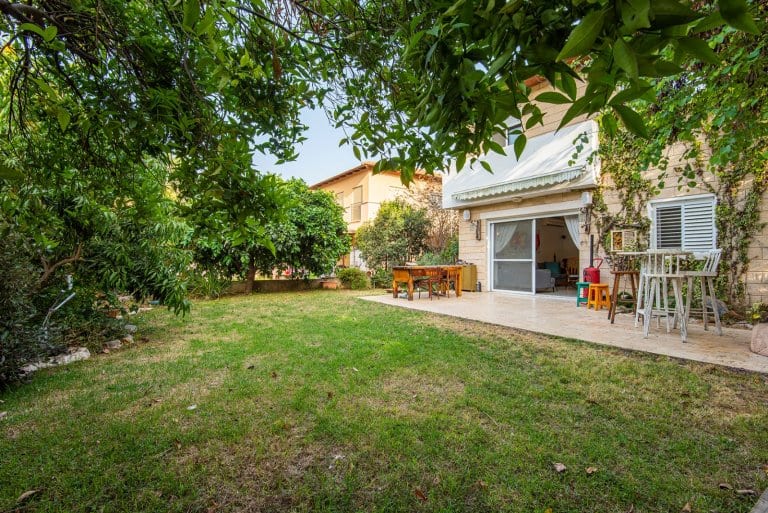 13402ef2-170d-4a7b-a1ea-31762ba40cfe