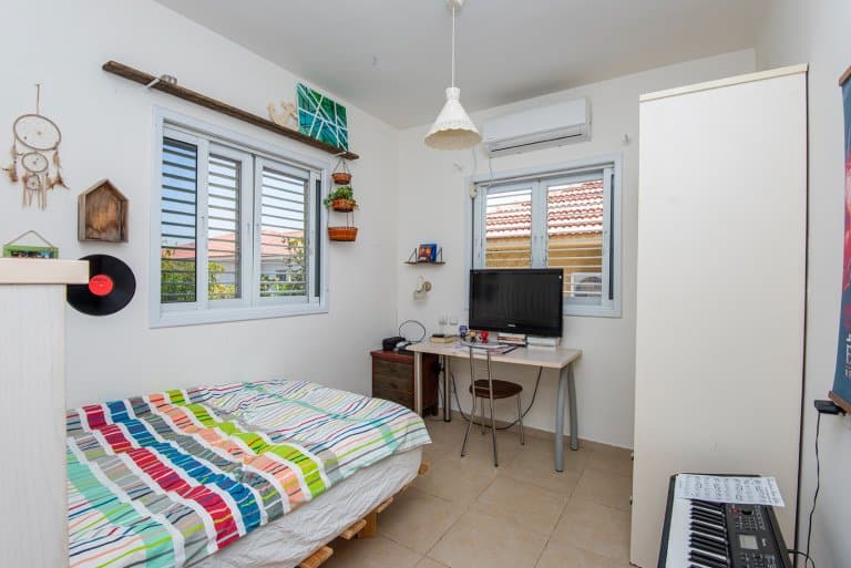 6c307f3b-ef26-4a6f-9eaa-11bc466a23c0