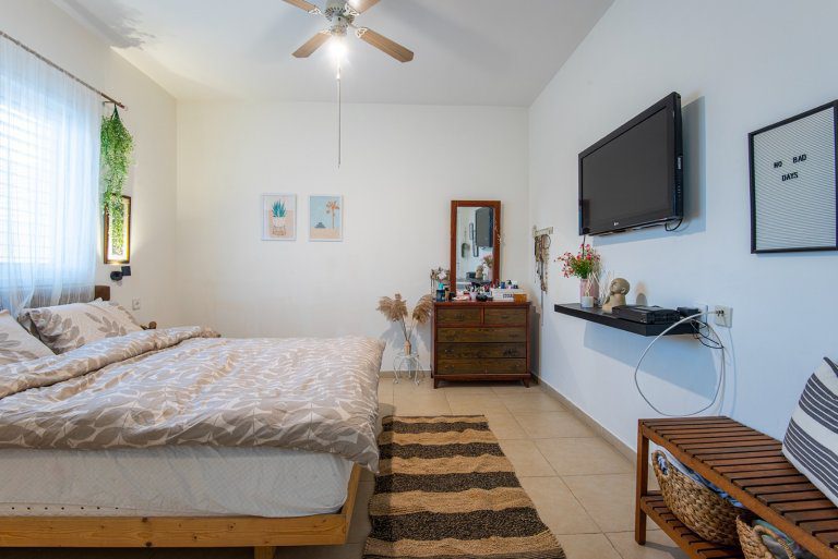 8e0c5669-7919-4b23-95f3-de0f8d2a3e19