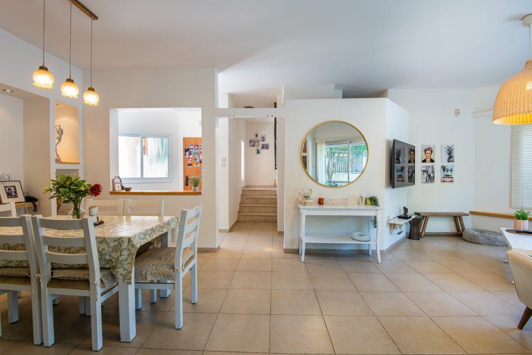 9e9dc1fc-90be-4ae9-b9f5-bc1d3636f3e5