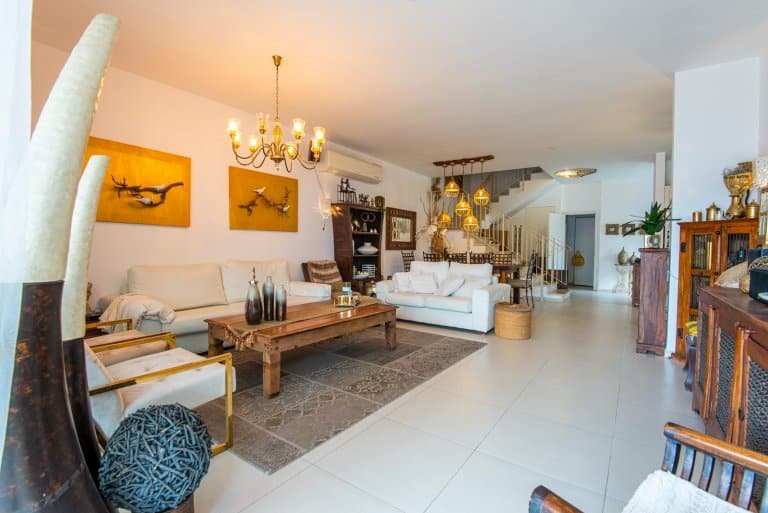 2cd2c259-0438-430a-9316-45b11baa3f28