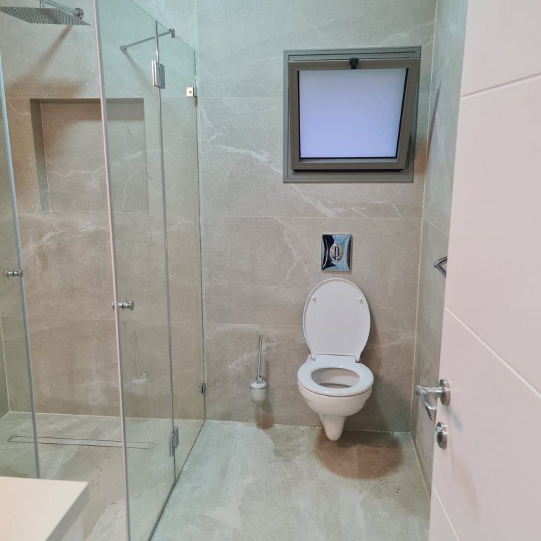 bd742e48-f1fc-4562-81c8-901e54e6605d