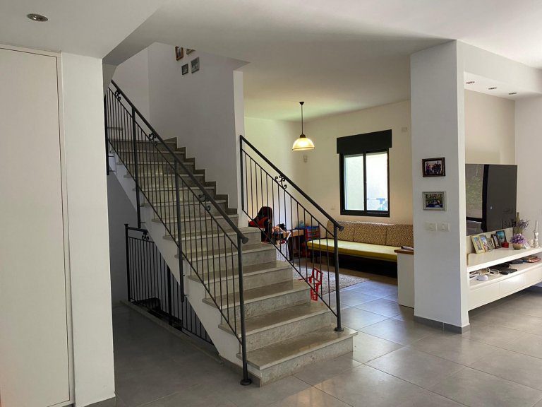 7313e681-81e6-43a9-9840-58aa95f74c94