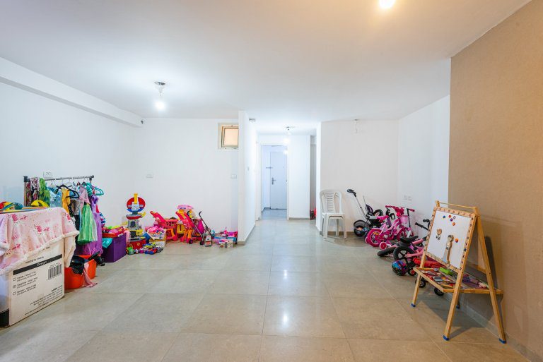 WhatsApp Image 2022-03-13 at 1.33.57 PM (5)