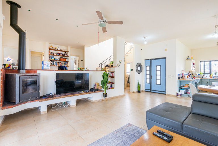 WhatsApp Image 2022-03-21 at 1.06.30 PM (10)