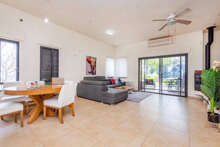 WhatsApp Image 2022-03-21 at 1.06.30 PM (11)