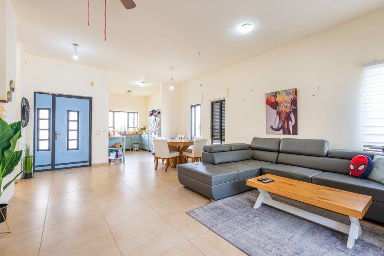 WhatsApp Image 2022-03-21 at 1.06.30 PM (7)