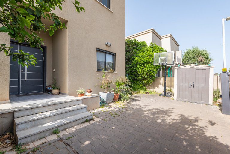 WhatsApp Image 2022-05-04 at 09.09.55 (1)