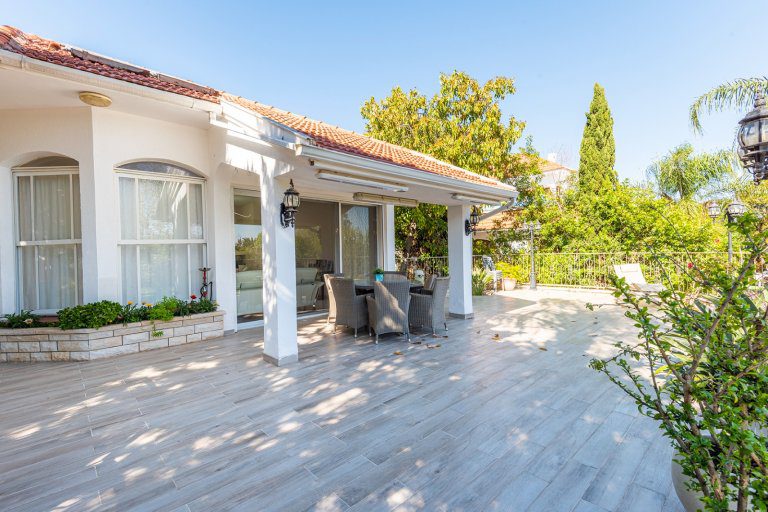 16023459-958d-42d6-894e-bc0bc34af774