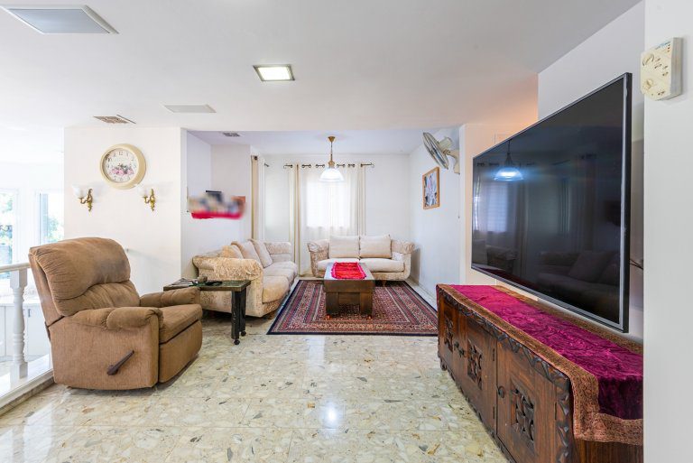 2f5dfa26-f480-4e92-aa98-ee65c1eb436d