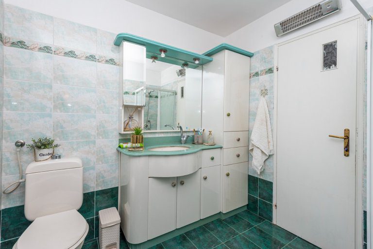 5c4fda17-c930-448a-8c4d-9be44bd4dd30