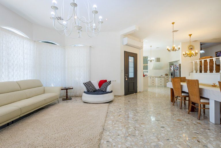 9e53c9bd-b338-40ee-98b3-12908126bb20