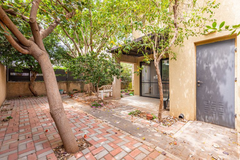 WhatsApp Image 2022-04-19 at 15.06.42 (1)