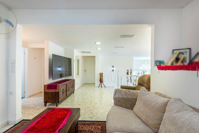 bc7b82f6-ea96-4f7e-aef6-04aeda5d0df2