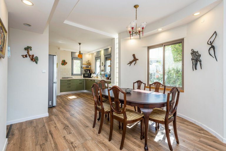 WhatsApp Image 2022-06-13 at 18.25.22 (1)